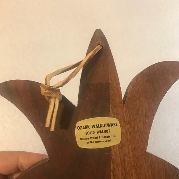 Ozark Walnut ware ware solid pineapple-collectible - Picture 12 of 12